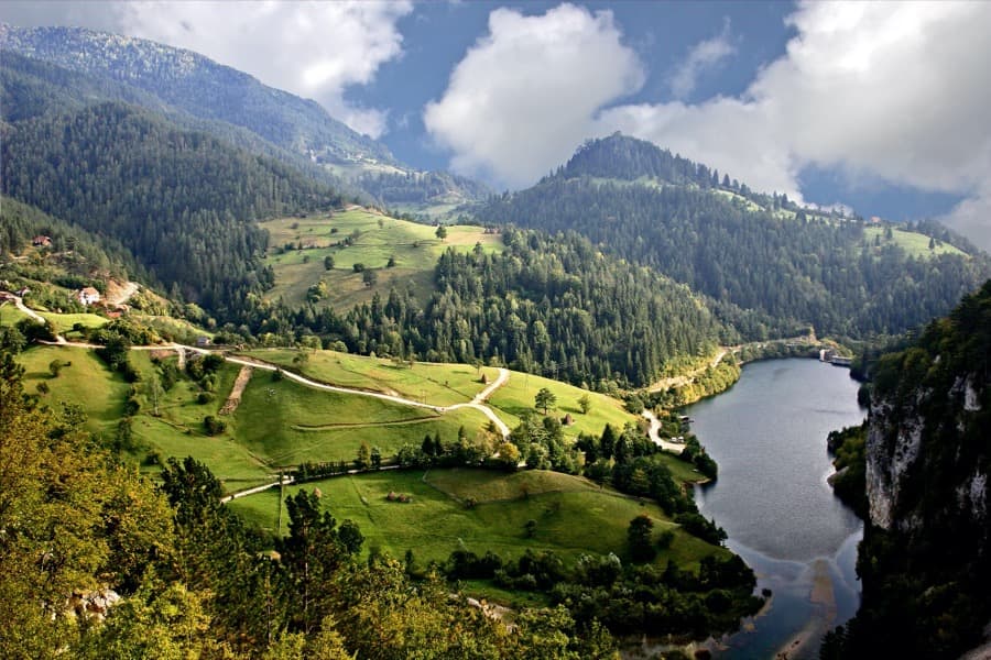 zaovinsko-jezero